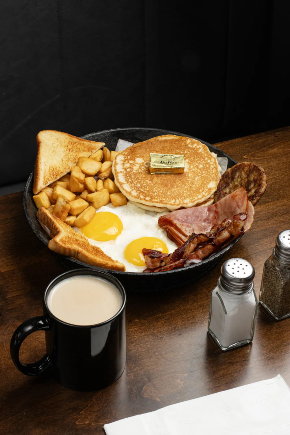 Big Breakfast Platter at The Foodie Club