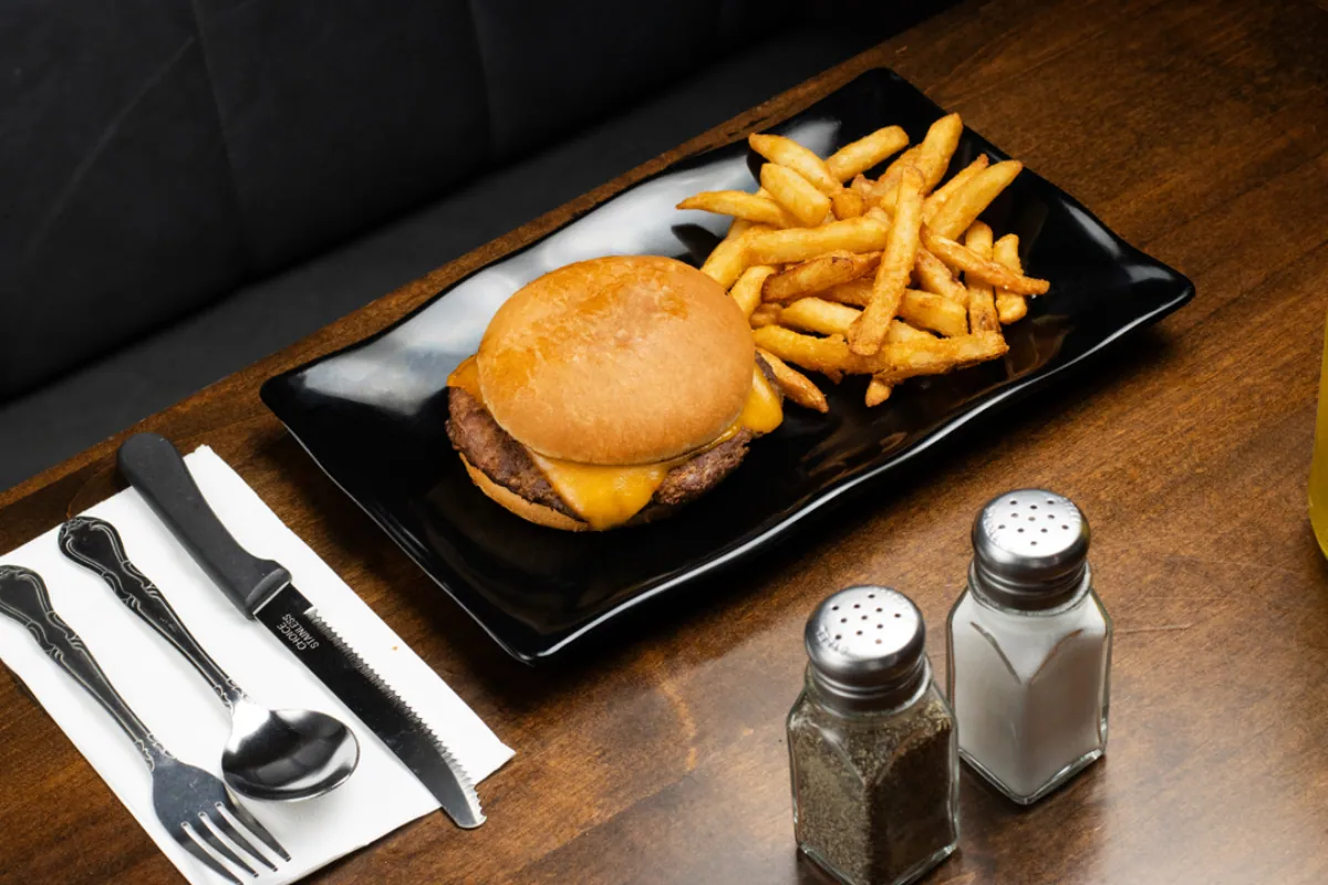 Kids Cheeseburger at The Foodie Club