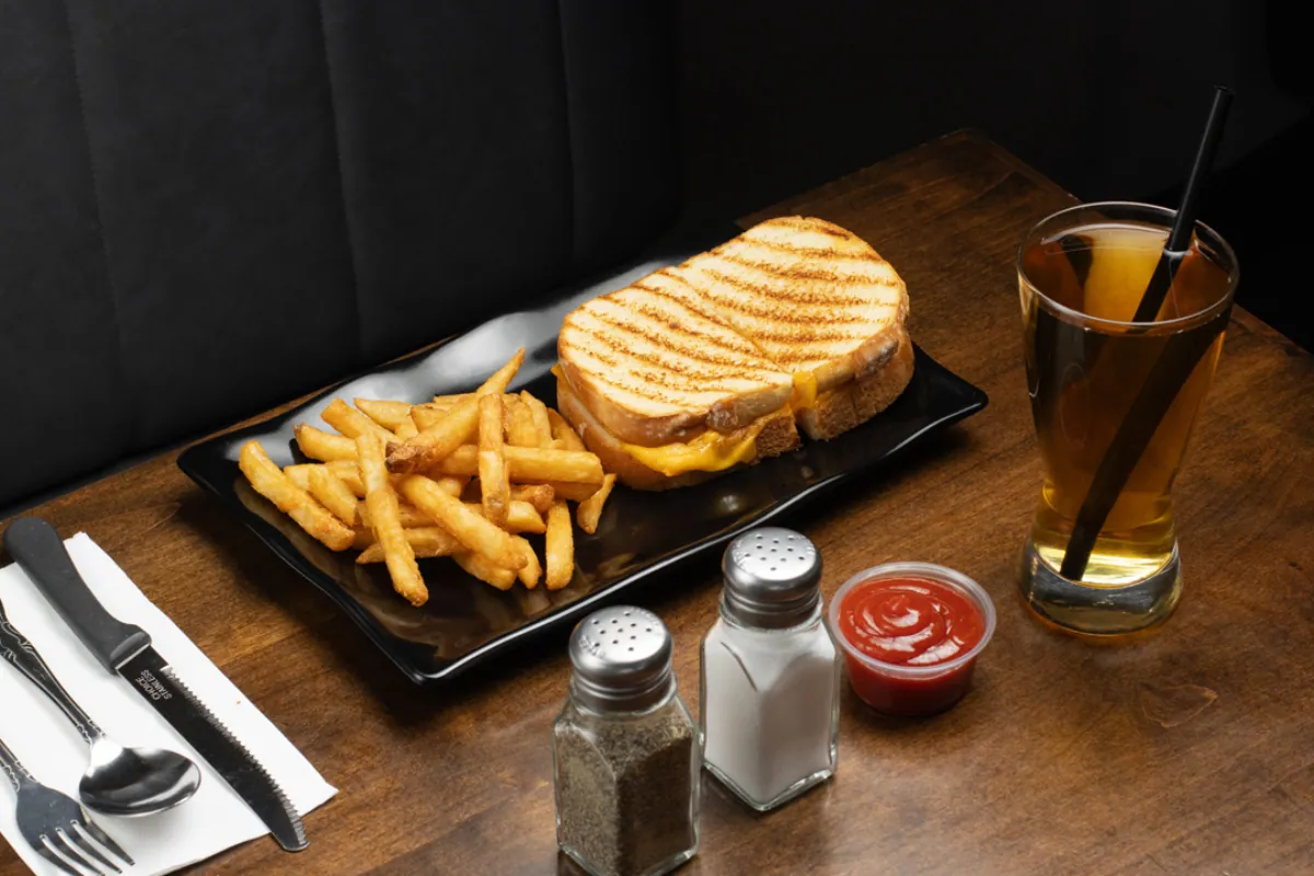 Kids Grilled Cheese at The Foodie Club